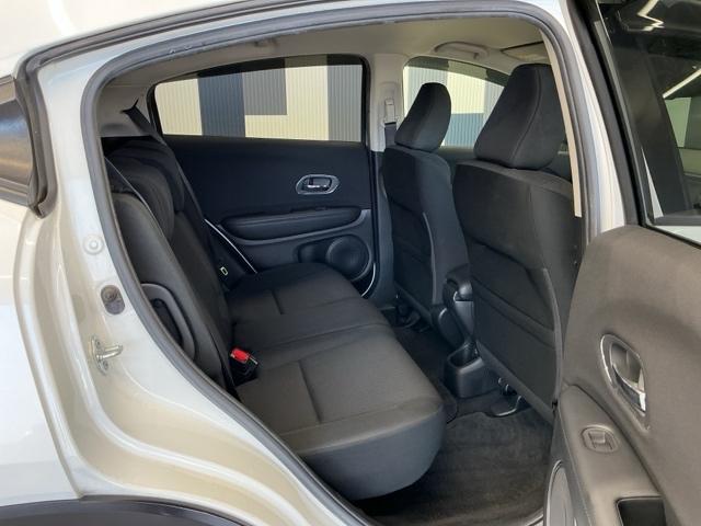 ヴェゼル Ｘ・ホンダセンシング　ホンダ認定中古車　純正ナビ　ＬＥＤライト　Ｒカメラ　Ｗエアバッグ　盗難防止　アクティブクルーズコントロール　オートエアコン　ＬＥＤランプ　衝突軽減ブレ－キ　パワステ　整備記録簿　カーテンエアバック（16枚目）