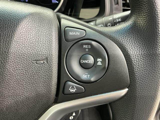 フィット １３Ｇ・Ｌホンダセンシング　ホンダ認定中古車　レンタカーアップ　ＥＴＣ車載器　サイドカーテンエアバック　ＵＳＢ　リアカメラ　エアバック　パワーウインドウ　記録簿　キーフリーシステム　ＬＥＤライト　オートエアコン　ＶＳＡ　クルコン（6枚目）