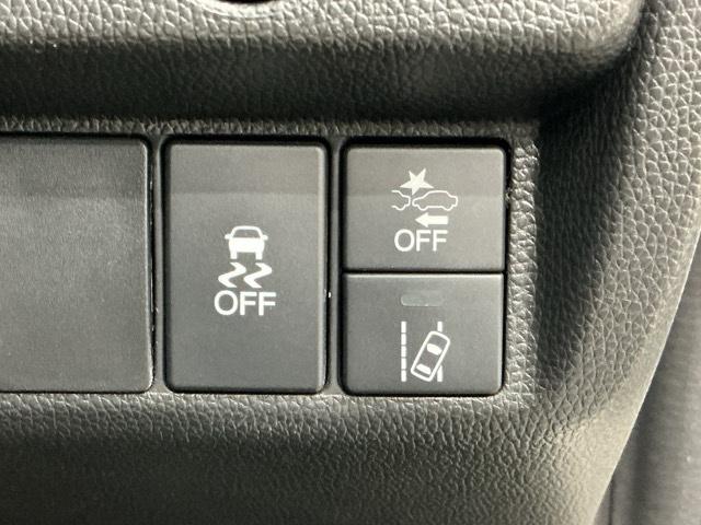 フィット １３Ｇ・Ｌホンダセンシング　ホンダ認定中古車　レンタカーアップ　ＥＴＣ車載器　サイドカーテンエアバック　ＵＳＢ　リアカメラ　エアバック　パワーウインドウ　記録簿　キーフリーシステム　ＬＥＤライト　オートエアコン　ＶＳＡ　クルコン（7枚目）