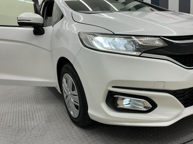 フィット １３Ｇ・Ｌホンダセンシング　ホンダ認定中古車　レンタカーアップ　ＥＴＣ車載器　サイドカーテンエアバック　ＵＳＢ　リアカメラ　エアバック　パワーウインドウ　記録簿　キーフリーシステム　ＬＥＤライト　オートエアコン　ＶＳＡ　クルコン（22枚目）