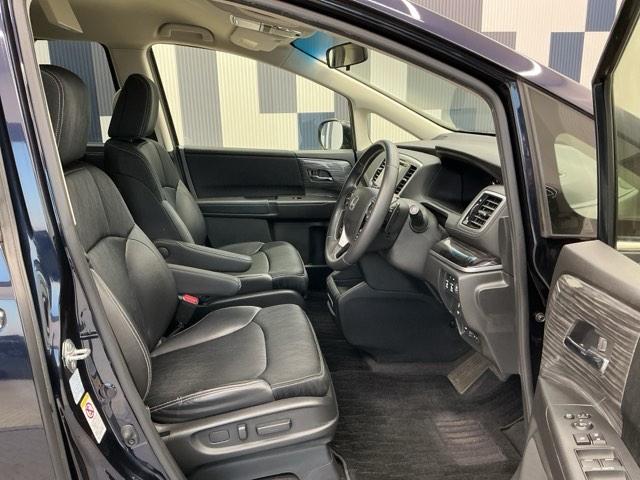 オデッセイ アブソルート・ＥＸ　ホンダ認定中古車　純正ドラレコ前　ＬＥＤ　整備記録簿　バックモニター　ＷＡＣ　フロントカメラ　スマ－トキ－　セキュリティーアラーム　３列シート　ＤＶＤ再生　サイドカメラ　オートクルーズコントロール（16枚目）