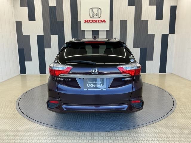 シャトル ハイブリッドＺ　ホンダ認定中古車　バックカメラ　ＥＴＣ　ワンオーナー車　衝突被害軽減ブレーキ　クルーズＣ　記録簿付　ＶＳＡ　フルセグ地デジＴＶ　シートＨ　リアカメラ　キーフリ　ＬＥＤライト　アドバンストキー　イモビ（24枚目）