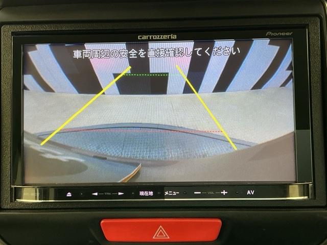 Ｎ－ＢＯＸ ＧＳＳパッケージ　ホンダ認定中古車　両側電動　バックカメラ　Ｗ電動ドア　Ｉストップ　ダブルエアバック　ＴＶナビ　点検記録簿　イモビ　１セグＴＶ　スマートキー＆プッシュスタート　ＤＶＤ視聴可　フルオートエアコン　横滑防止（7枚目）