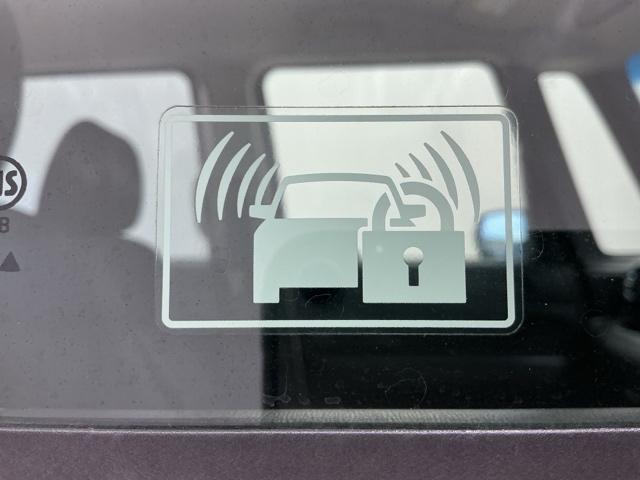 Ｎ－ＢＯＸ ＧＳＳパッケージ　ホンダ認定中古車　両側電動　バックカメラ　Ｗ電動ドア　Ｉストップ　ダブルエアバック　ＴＶナビ　点検記録簿　イモビ　１セグＴＶ　スマートキー＆プッシュスタート　ＤＶＤ視聴可　フルオートエアコン　横滑防止（12枚目）