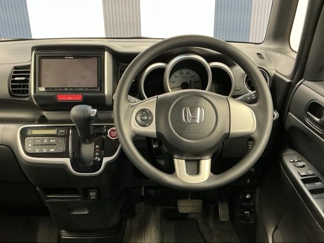 Ｎ－ＢＯＸ ＧＳＳパッケージ　ホンダ認定中古車　両側電動　バックカメラ　Ｗ電動ドア　Ｉストップ　ダブルエアバック　ＴＶナビ　点検記録簿　イモビ　１セグＴＶ　スマートキー＆プッシュスタート　ＤＶＤ視聴可　フルオートエアコン　横滑防止（16枚目）