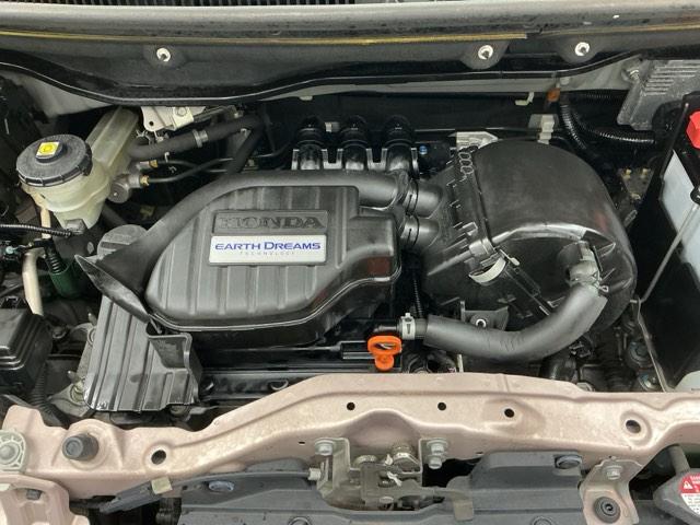 Ｎ－ＢＯＸ ＧＳＳパッケージ　ホンダ認定中古車　両側電動　バックカメラ　Ｗ電動ドア　Ｉストップ　ダブルエアバック　ＴＶナビ　点検記録簿　イモビ　１セグＴＶ　スマートキー＆プッシュスタート　ＤＶＤ視聴可　フルオートエアコン　横滑防止（18枚目）