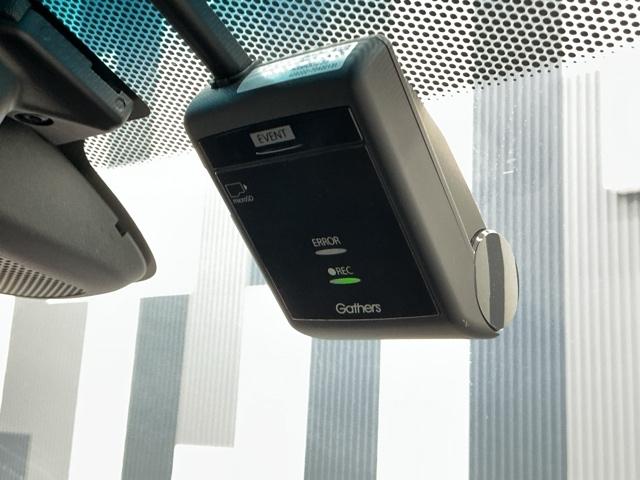 ヴェゼル Ｘ・ホンダセンシング　ホンダ認定中古車　純正ドラレコ前　ＬＥＤ　シートヒーター　Ｒカメラ　Ｗエアバッグ　盗難防止　アクティブクルーズコントロール　オートエアコン　衝突軽減ブレ－キ　パワステ　整備記録簿　Ｄレコ　ＵＳＢポート（6枚目）