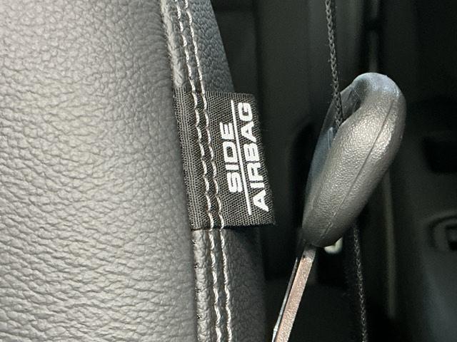 ヴェゼル Ｘ・ホンダセンシング　ホンダ認定中古車　純正ドラレコ前　ＬＥＤ　シートヒーター　Ｒカメラ　Ｗエアバッグ　盗難防止　アクティブクルーズコントロール　オートエアコン　衝突軽減ブレ－キ　パワステ　整備記録簿　Ｄレコ　ＵＳＢポート（14枚目）