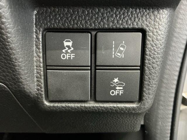 Ｎ－ＢＯＸカスタム Ｇ・Ｌホンダセンシング　ホンダ認定中古車　純正ドラレコ前後　地デジＴＶ　整備記録簿　助手席エアバッグ　キーレス　アイドリングＳＴ　セキュリティーアラーム　スマ－トキ－　リアカメラ　ナビＴＶ　ＥＴＣ　前車追従機能　ＤＶＤ（12枚目）