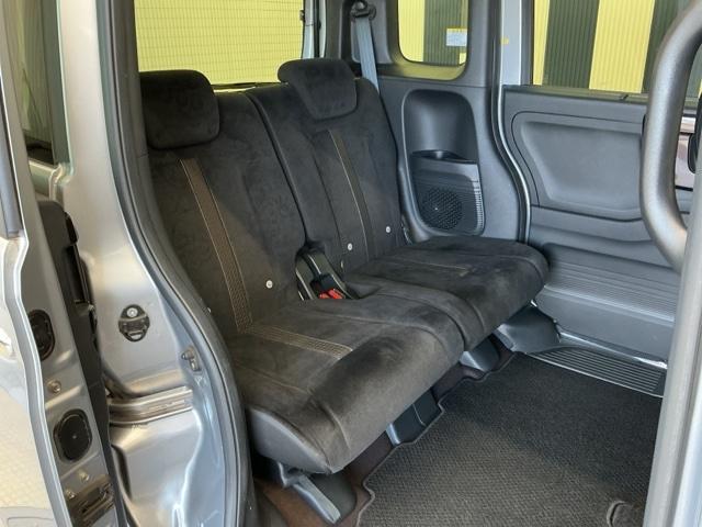 Ｎ－ＢＯＸカスタム Ｇ・Ｌホンダセンシング　ホンダ認定中古車　純正ドラレコ前後　地デジＴＶ　整備記録簿　助手席エアバッグ　キーレス　アイドリングＳＴ　セキュリティーアラーム　スマ－トキ－　リアカメラ　ナビＴＶ　ＥＴＣ　前車追従機能　ＤＶＤ（17枚目）