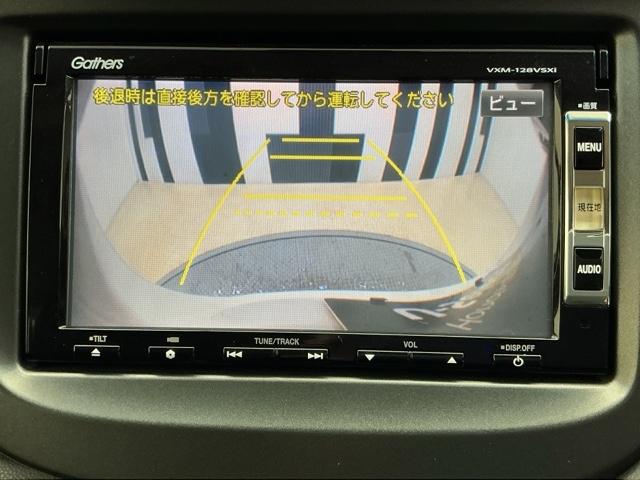 フィットハイブリッド ＸＨセレクションファインスタイル　ホンダ認定中古車　純正ナビ　バックカメラ　盗難防止システム　横滑防止　オートクルーズコントロール　シ－トヒ－タ－　キーレス　エアコン　ＤＶＤ　スマートキー　エアバック　ＥＴＣ　ＡＢＳ　ワンセグ（7枚目）