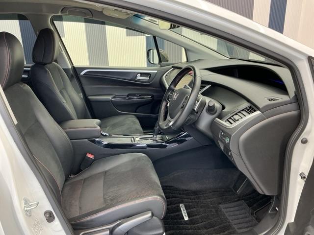 �ԓ��͓O��I�ɃN���[�j���O����Ă���̂ŁA���K�ɂ���肢�������܂��B