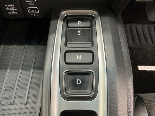 �w�Ń{�^���������ăM�A�𑀍삷��{�^�����V�t�g�ł��I