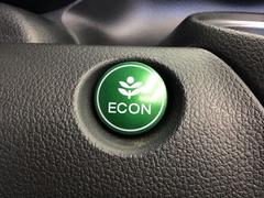 エンジンやエアコンなどを協調制御し燃費の向上に有効なＥＣＯＮスイッチ付きです！ 2