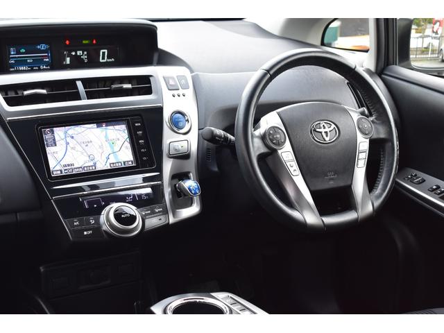 プリウスアルファ Ｓツーリングセレクション　純正ＳＤナビ　フルセグＴＶ　ブルートゥース接続可能　バックカメラ　ＬＥＤヘッドライト　スマートキ―　ＥＴＣ　純正１７インチアルミ　サイドエアバック　カーテンエアバック　フォグランプ（3枚目）