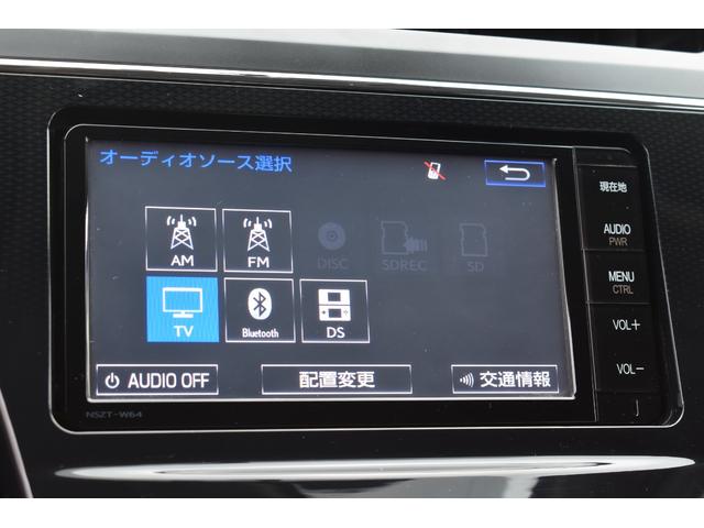 プリウスアルファ Ｓツーリングセレクション　純正ＳＤナビ　フルセグＴＶ　ブルートゥース接続可能　バックカメラ　ＬＥＤヘッドライト　スマートキ―　ＥＴＣ　純正１７インチアルミ　サイドエアバック　カーテンエアバック　フォグランプ（5枚目）