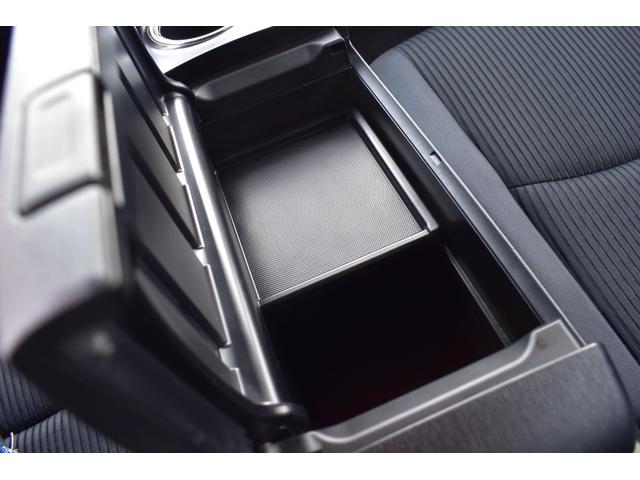 プリウスアルファ Ｓツーリングセレクション　純正ＳＤナビ　フルセグＴＶ　ブルートゥース接続可能　バックカメラ　ＬＥＤヘッドライト　スマートキ―　ＥＴＣ　純正１７インチアルミ　サイドエアバック　カーテンエアバック　フォグランプ（13枚目）