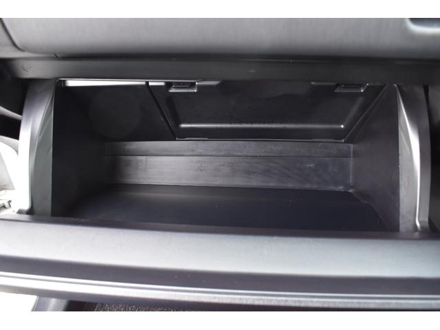 プリウスアルファ Ｓツーリングセレクション　純正ＳＤナビ　フルセグＴＶ　ブルートゥース接続可能　バックカメラ　ＬＥＤヘッドライト　スマートキ―　ＥＴＣ　純正１７インチアルミ　サイドエアバック　カーテンエアバック　フォグランプ（29枚目）