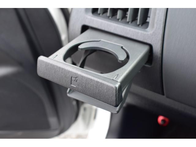 プリウスアルファ Ｓツーリングセレクション　純正ＳＤナビ　フルセグＴＶ　ブルートゥース接続可能　バックカメラ　ＬＥＤヘッドライト　スマートキ―　ＥＴＣ　純正１７インチアルミ　サイドエアバック　カーテンエアバック　フォグランプ（30枚目）