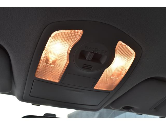 プリウスアルファ Ｓツーリングセレクション　純正ＳＤナビ　フルセグＴＶ　ブルートゥース接続可能　バックカメラ　ＬＥＤヘッドライト　スマートキ―　ＥＴＣ　純正１７インチアルミ　サイドエアバック　カーテンエアバック　フォグランプ（39枚目）