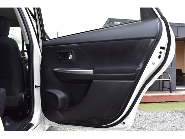 プリウスアルファ Ｓツーリングセレクション　純正ＳＤナビ　フルセグＴＶ　ブルートゥース接続可能　バックカメラ　ＬＥＤヘッドライト　スマートキ―　ＥＴＣ　純正１７インチアルミ　サイドエアバック　カーテンエアバック　フォグランプ（64枚目）