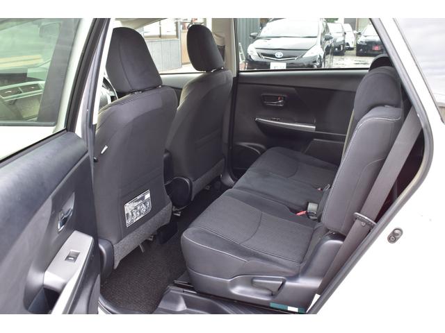 プリウスアルファ Ｓツーリングセレクション　純正ＳＤナビ　フルセグＴＶ　ブルートゥース接続可能　バックカメラ　ＬＥＤヘッドライト　スマートキ―　ＥＴＣ　純正１７インチアルミ　サイドエアバック　カーテンエアバック　フォグランプ（66枚目）