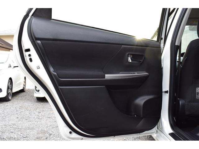 プリウスアルファ Ｓツーリングセレクション　純正ＳＤナビ　フルセグＴＶ　ブルートゥース接続可能　バックカメラ　ＬＥＤヘッドライト　スマートキ―　ＥＴＣ　純正１７インチアルミ　サイドエアバック　カーテンエアバック　フォグランプ（67枚目）