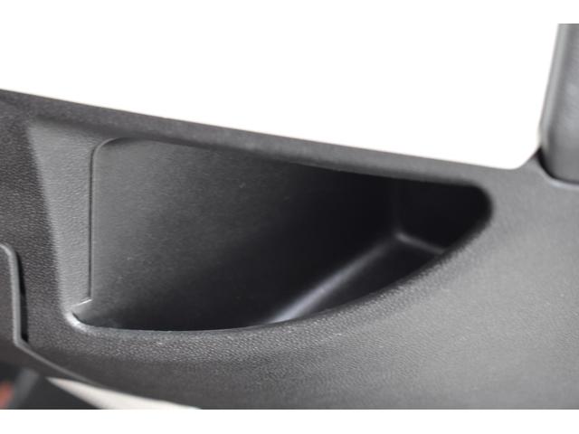 アバルト595 ツーリズモ ストラーダメモリーナビ バックカメラ フルセグTV ブルートゥース接続可能 ブラウンレザーシート ETC 純正キーレスエントリー ディスチャージライト 純正17インチアルミ クリアランスソナー(31枚目)