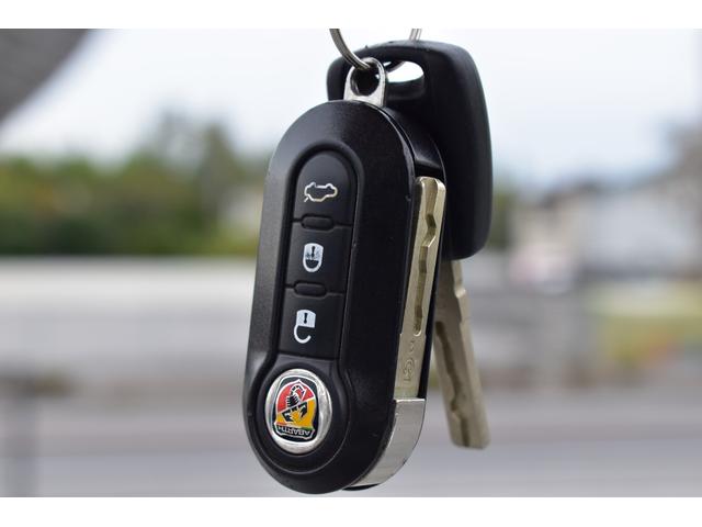 アバルト595 ツーリズモ ストラーダメモリーナビ バックカメラ フルセグTV ブルートゥース接続可能 ブラウンレザーシート ETC 純正キーレスエントリー ディスチャージライト 純正17インチアルミ クリアランスソナー(38枚目)