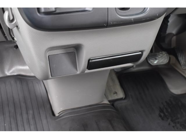 エブリイ ＰＣ　ドライブレコーダー　純正キーレスエントリー　オーバーヘッドシェルフ　セカンド発進機能　セキュリティ　運転席助手席パワーウインドー　ライトレベライザー　両側スライドドア　純正ラジオ　マニュアルエアコン（8枚目）