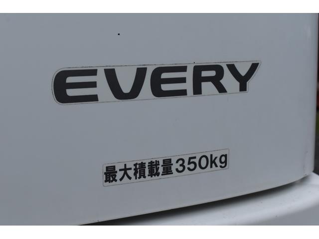 エブリイ ＰＣ　ドライブレコーダー　純正キーレスエントリー　オーバーヘッドシェルフ　セカンド発進機能　セキュリティ　運転席助手席パワーウインドー　ライトレベライザー　両側スライドドア　純正ラジオ　マニュアルエアコン（40枚目）