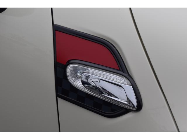ＭＩＮＩ クーパーＳ　ＪＣＷパッケージ　純正ＨＤＤナビ　バックカメラ　ブルートゥース接続可能　ＪＣＷ１７アルミ　ＭＩＮＩドライビングモード　ＪＣＷレザーステアリング　ＪＣＷエアロ　ヘッドライナーアンスラサイト　記録簿（45枚目）