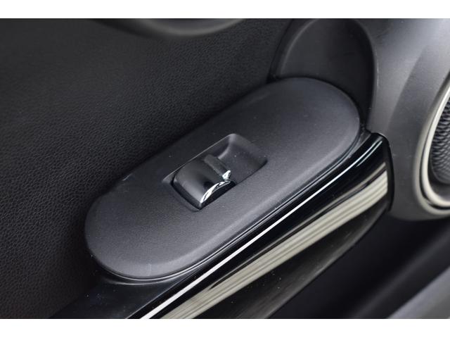 ＭＩＮＩ クーパーＳ　ＪＣＷパッケージ　純正ＨＤＤナビ　バックカメラ　ブルートゥース接続可能　ＪＣＷ１７アルミ　ＭＩＮＩドライビングモード　ＪＣＷレザーステアリング　ＪＣＷエアロ　ヘッドライナーアンスラサイト　記録簿（60枚目）