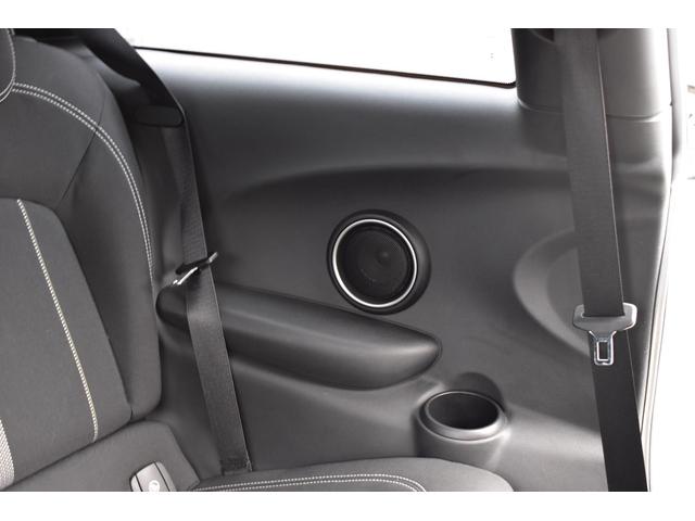 ＭＩＮＩ クーパーＳ　ＪＣＷパッケージ　純正ＨＤＤナビ　バックカメラ　ブルートゥース接続可能　ＪＣＷ１７アルミ　ＭＩＮＩドライビングモード　ＪＣＷレザーステアリング　ＪＣＷエアロ　ヘッドライナーアンスラサイト　記録簿（67枚目）