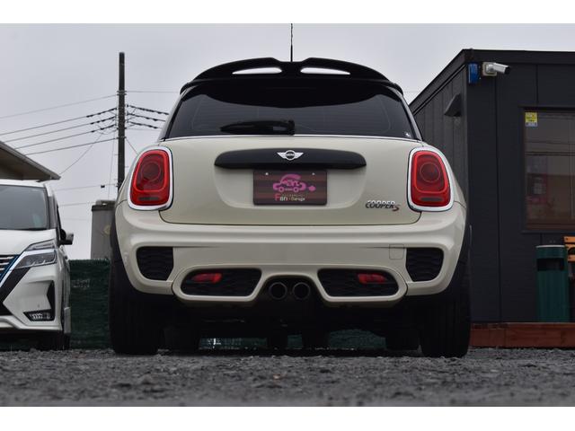 ＭＩＮＩ クーパーＳ　ＪＣＷパッケージ　純正ＨＤＤナビ　バックカメラ　ブルートゥース接続可能　ＪＣＷ１７アルミ　ＭＩＮＩドライビングモード　ＪＣＷレザーステアリング　ＪＣＷエアロ　ヘッドライナーアンスラサイト　記録簿（78枚目）