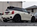 クーパーＳ　ＪＣＷパッケージ　純正ＨＤＤナビ　バックカメラ　ブルートゥース接続可能　ＪＣＷ１７アルミ　ＭＩＮＩドライビングモード　ＪＣＷレザーステアリング　ＪＣＷエアロ　ヘッドライナーアンスラサイト　記録簿（77枚目）