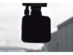 ��Ź�ǤϤ����ͤ���Τ�������Ф��ơ���®�����ǫ�������򿴳ݤ��Ƥ���ޤ������Ҥλ��ǵ������䤬�������ޤ��������äǤ�᡼��Ǥ�빽�Ǥ��ΤǤ����ڤˤ���礻�������ޤ��� 2