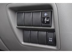 ��Ź�Ǥϥ���饤���̤�ԤäƤ���ޤ�������Źĺ���ʤ��Ƥ⡢���̱ۤ��Ǽ��Ҿ��������ǧ����ĺ��������ǽ�Ǥ������ޤ�������饤���̤򤴴�˾�����Ϥ����ڤ���Ź�����åդޤǤ���礻�������ޤ��� 3