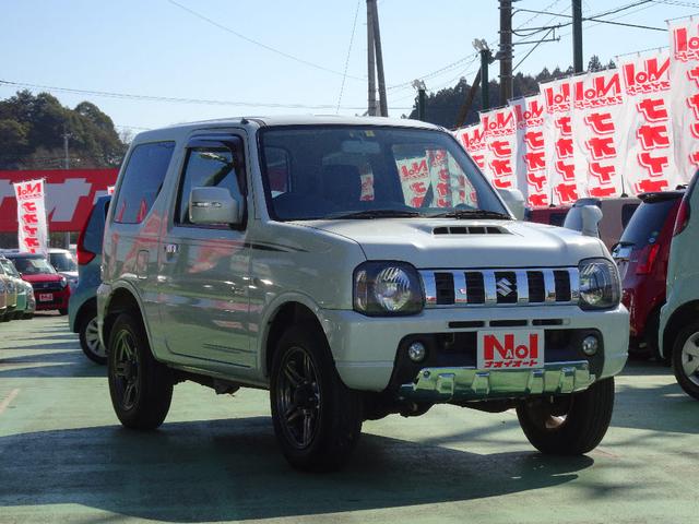 クロスアドベンチャー　４ＷＤ　キーレスエントリー　電動格納ミラー　シートヒーター　ＡＴ　ＡＢＳ　ＣＤ　ＵＳＢ　アルミホイール　衝突安全ボディ　エアコン　パワーウィンドウ(6枚目)