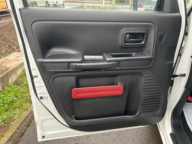 スペーシア ハイブリッドＧ　ドライブレコーダー　バックカメラ　両側スライドドア　ナビ　ＴＶ　クリアランスソナー　衝突被害軽減システム　オートライト　スマートキー　電動格納ミラー　ＣＶＴ　盗難防止システム　ＡＢＳ　ＥＳＣ　ＣＤ（34枚目）