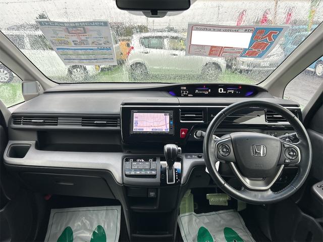 ステップワゴンスパーダ スパーダ　ホンダセンシング　ＥＴＣ　バックカメラ　ナビ　ＴＶ　オートクルーズコントロール　レーンアシスト　衝突被害軽減システム　両側電動スライドドア　オートライト　スマートキー　アイドリングストップ　電動格納ミラー　３列シート（2枚目）