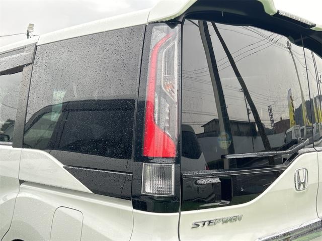 ステップワゴンスパーダ スパーダ　ホンダセンシング　ＥＴＣ　バックカメラ　ナビ　ＴＶ　オートクルーズコントロール　レーンアシスト　衝突被害軽減システム　両側電動スライドドア　オートライト　スマートキー　アイドリングストップ　電動格納ミラー　３列シート（29枚目）