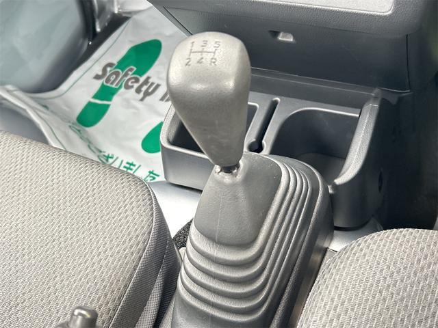 ハイゼットトラック スタンダード MT エアコン パワーステアリング 運転席エアバッグ CD ミュージックプレイヤー接続可(6枚目)