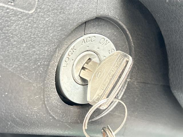 ハイゼットトラック スタンダード MT エアコン パワーステアリング 運転席エアバッグ CD ミュージックプレイヤー接続可(11枚目)