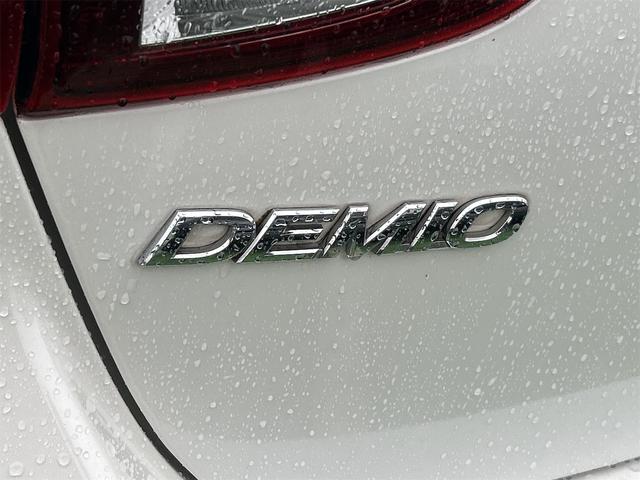 デミオ １５Ｓ　ドライブレコーダー　ＥＴＣ　バックカメラ　ナビ　ＴＶ　クリアランスソナー　レーンアシスト　衝突被害軽減システム　オートライト　スマートキー　アイドリングストップ　電動格納ミラー　ＡＴ　盗難防止システム（18枚目）
