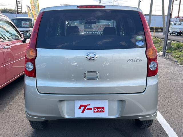 ミラ X ETC ナビ キーレスエントリー 電動格納ミラー MT 盗難防止システム ABS CD 衝突安全ボディ エアコン パワーステアリング パワーウィンドウ 運転席エアバッグ 助手席エアバッグ(18枚目)