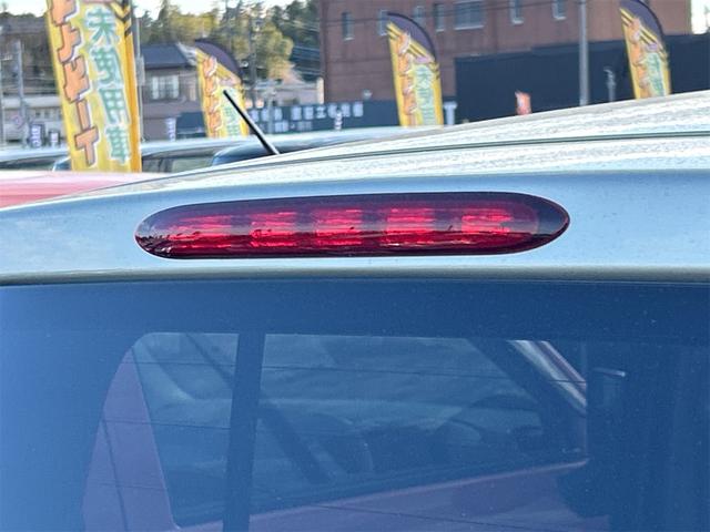 ミラ X ETC ナビ キーレスエントリー 電動格納ミラー MT 盗難防止システム ABS CD 衝突安全ボディ エアコン パワーステアリング パワーウィンドウ 運転席エアバッグ 助手席エアバッグ(24枚目)