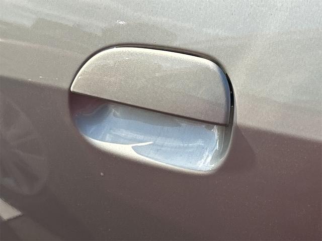 ミラ X ETC ナビ キーレスエントリー 電動格納ミラー MT 盗難防止システム ABS CD 衝突安全ボディ エアコン パワーステアリング パワーウィンドウ 運転席エアバッグ 助手席エアバッグ(32枚目)