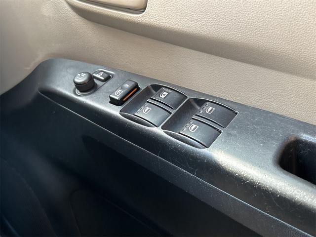 ミラ X ETC ナビ キーレスエントリー 電動格納ミラー MT 盗難防止システム ABS CD 衝突安全ボディ エアコン パワーステアリング パワーウィンドウ 運転席エアバッグ 助手席エアバッグ(43枚目)