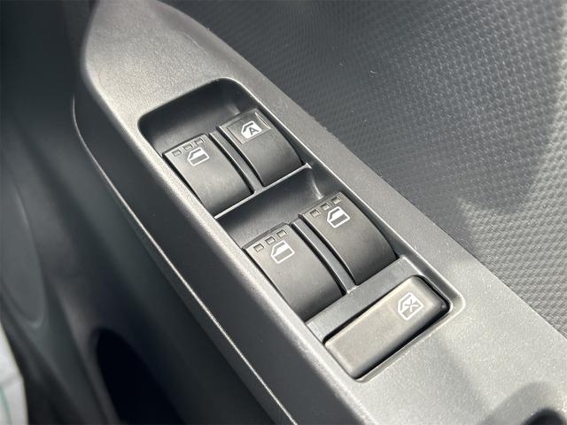 ミライース Ｌ　ＳＡＩＩＩ　クリアランスソナー　レーンアシスト　衝突被害軽減システム　オートマチックハイビーム　キーレスエントリー　アイドリングストップ　ＣＶＴ　盗難防止システム　ＡＢＳ　ＥＳＣ　ＣＤ　衝突安全ボディ　エアコン（42枚目）